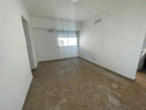 Departamento en Alquiler en Ituzaingó, $ 650.000