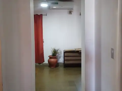 Casa 5 ambientes con 1 baño
