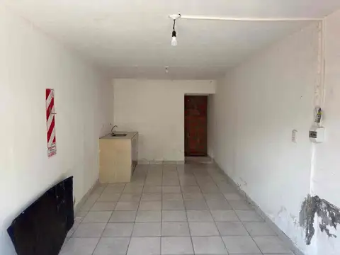Local en Alquiler en Barrio Santa Lucia, $ 290.000