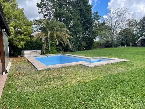 Casa 5 ambientes con 3 baños