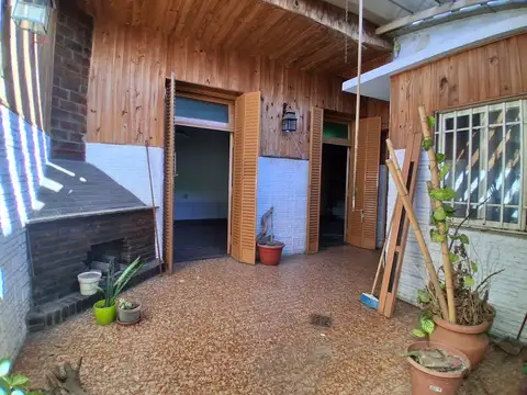 Pasillo único, 2 dormitorios, con terraza - Barrio Echesortu