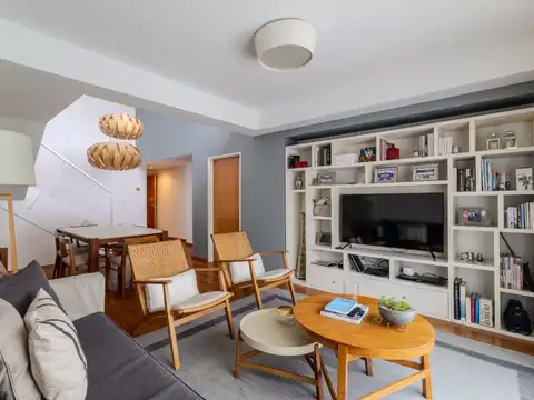 VENTA DUPLEX 4 AMB C/ ESCRITORIO Y COCH CABALLITO