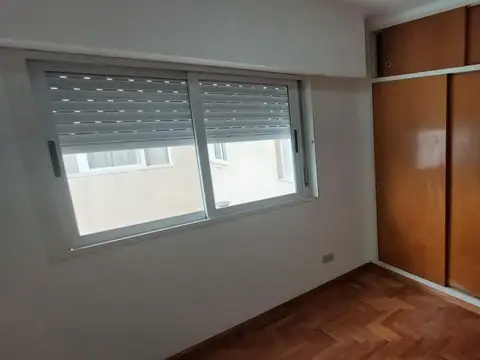 Sargento Cabral 1279 , Piso 2