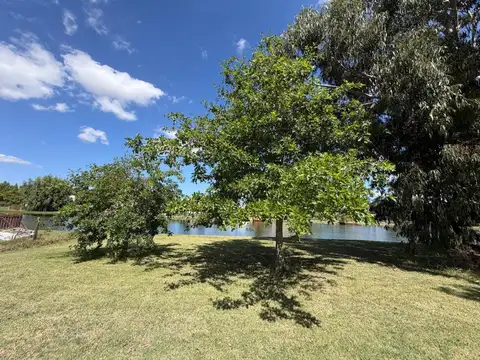 LOTE EN VENTA EN MIRALAGOS