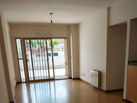 LEGUIZAMON 100, Piso 1