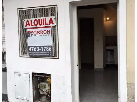 Depto Tipo Casa en Alquiler de Monoambiente