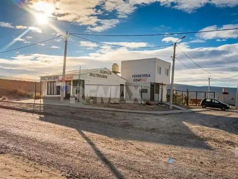 CASA PREFABRICADA Y DUPLEX EN BARRIO ACCESO SUR