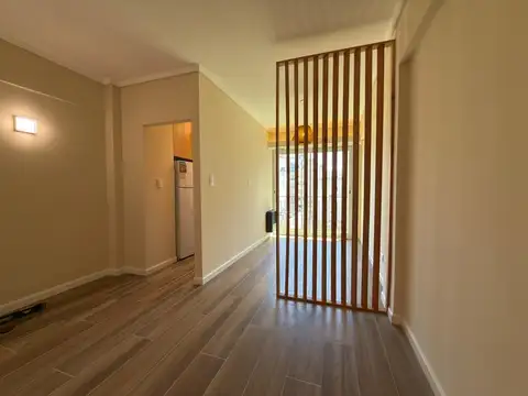 VENTA DEPARTAMENTO 1 AMBIENTE RECICLADO CON BALCÓN, PLAZA COLÓN