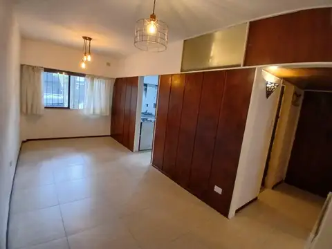 Departamento en venta 3 ambientes con patio. Villa Devoto