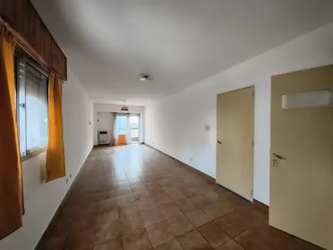 ALQUILER MONOAMBIENTE AMPLISIMO TUCUMAN E ITALIA