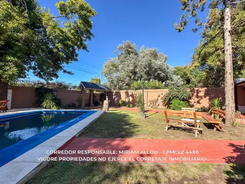 Casa 6 ambientes con 2 baños