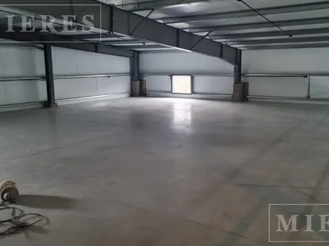 Galpon en Alquiler en Martinez, USD 4.800