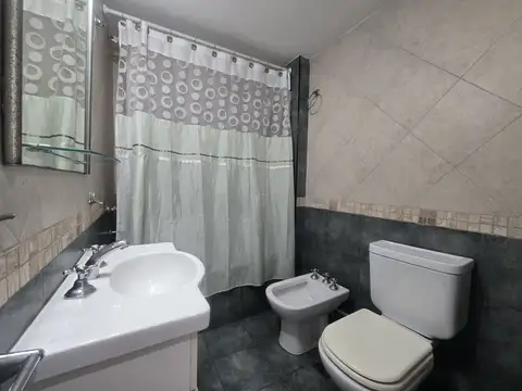 Depto Tipo Casa 2 ambientes con 1 baño
