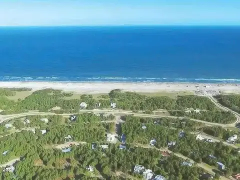 Terreno en Venta en Barrio Cerrado Costa Esmeralda, USD 240.000