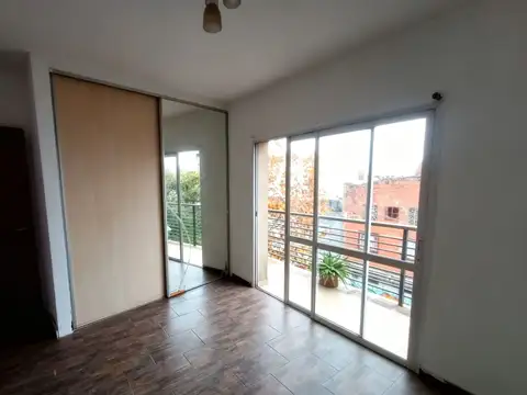 Depto Tipo Casa en Venta de 1 dormitorio