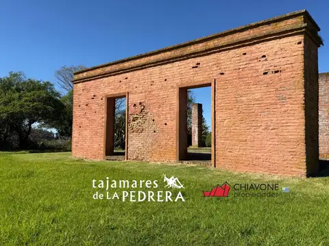 Tajamares De La Pedrera