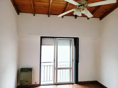 Departamento en Alquiler dos ambientes. San Isidro, excelente ubicación.