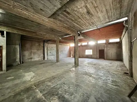 Depósito en venta, en Martinez