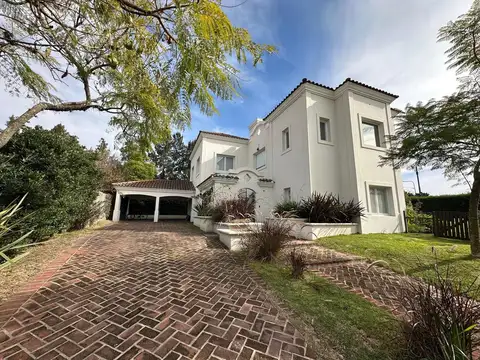 Casa en Venta de 5 dormitorios