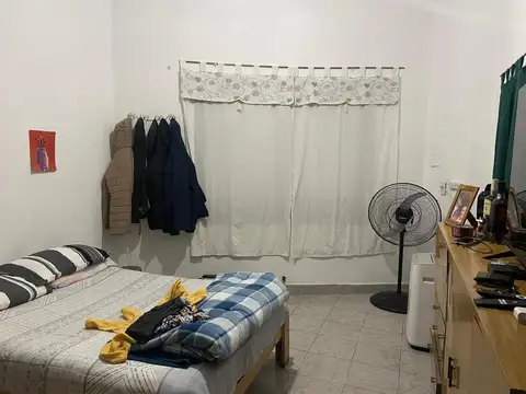 CASA EN VENTA DE DOS DOMITORIOS CON GRAN POTENCIAL