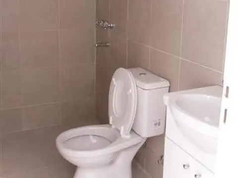 Oficina en Alquiler con 1 cochera