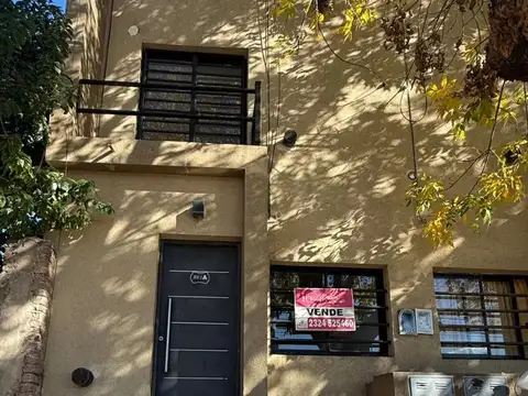 VENTA DE DUPLEX CON PATIO