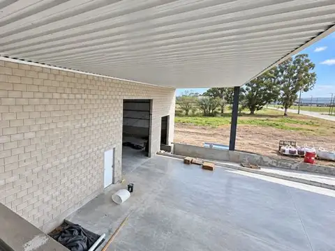 Galpón Industrial a Estrenar | PITEC 2, F. VARELA.