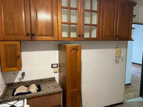 Muy Comodo Semipiso en Venta en Excelente Zona de Almagro, a metros de la Plaza