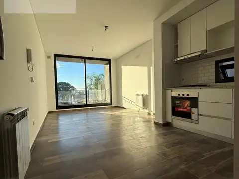 Venta 2 Ambientes exclusivo, con balcón al contrafrente, Saenz Peña.