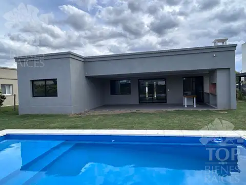 Casa a estrenar El Cantón Norte