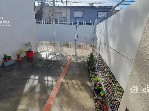 Rivadavia al 2300