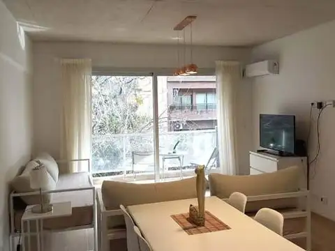 Departamento con balcòn y parrilla en Palermo Hollywood