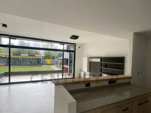 Departamento 3 ambientes apto crédito en venta con jardín