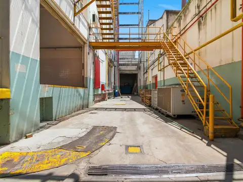 Oficina en Venta con 10 cocheras