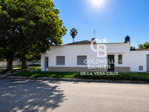 Casa con locales comerciales en Santo Tomé