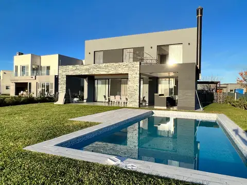 Casa en Venta de 4 dormitorios