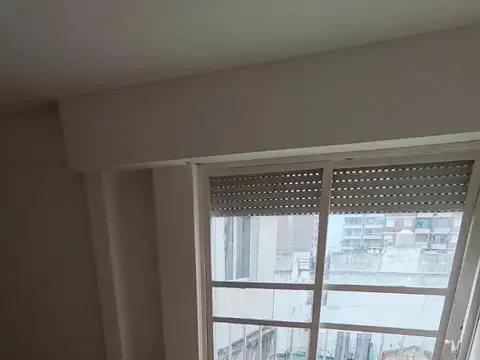 3 De Febrero 1200, Piso 5