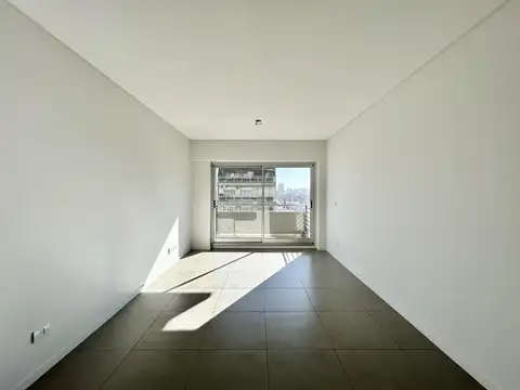 Av. Independencia 4100, Piso 8