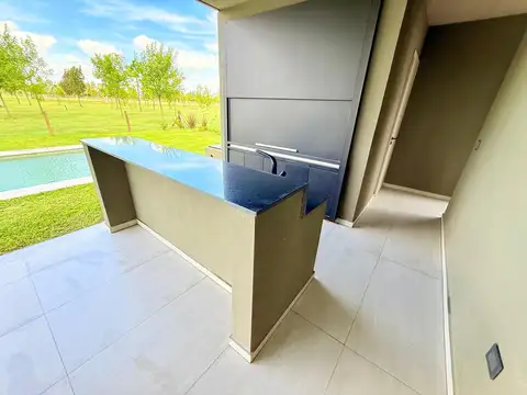 Casa en Venta al Este