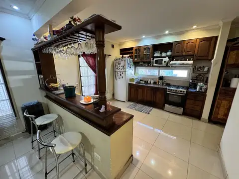 Venta Casa 4 Ambientes Cochera Terraza Parrilla APTO CREDITO en Villa Riachuelo