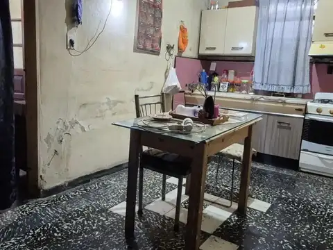 Depto Tipo Casa 5 ambientes con 1 baño