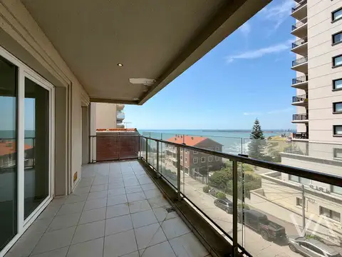 Departamento en Alquiler en Playa Chica, USD 1.700