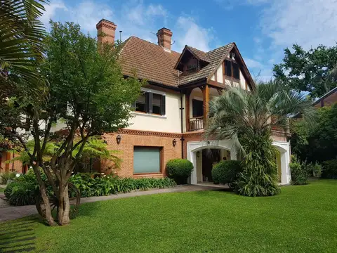 CASA EN VENTA EN MARTINEZ