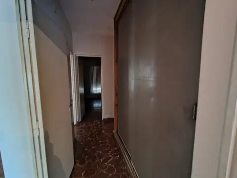 Casa 5 ambientes con 1 baño