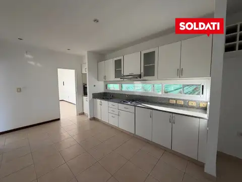 Casa en Venta en Roble Joven, USD 240.000