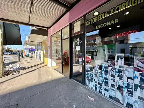 Tapia de Cruz esquina San Lorenzo