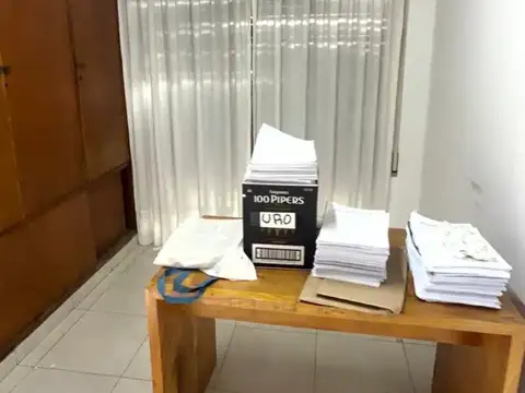 Carlos Pellegrini 100