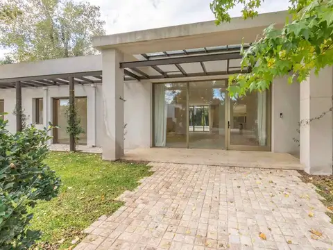 Casa en Venta en Highland Park Country Club, USD 1.500.000