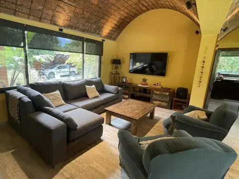 Casa en Venta en Ituzaingó, USD 310.000