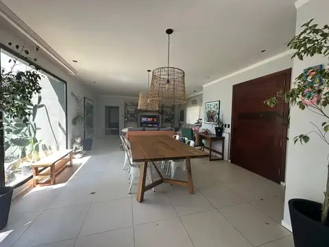 Casa en Venta al Este